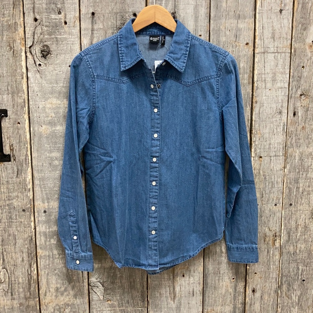 Long sleeve button up